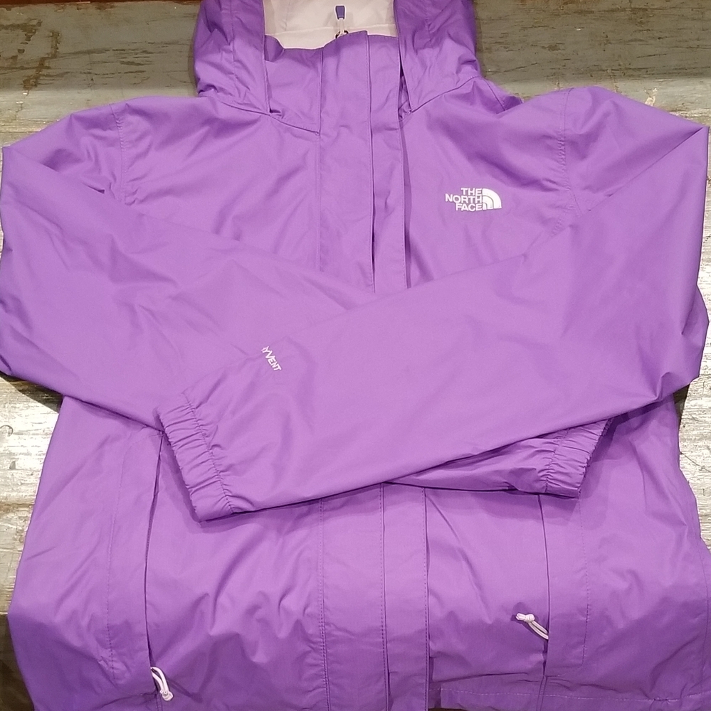 North Face Resolve Jacket